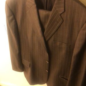 Men’s Burberry suit